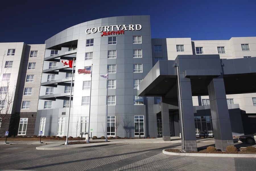 Courtyard By Marriott Calgary Airport Hotel Eksteriør billede